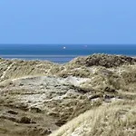 4 Person In Fano-by Traum