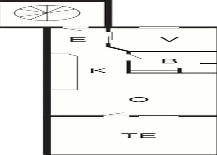 4 Person In Fano-by Traum *